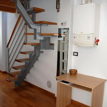 Pisolo In Nel Centro Storico Bolonha